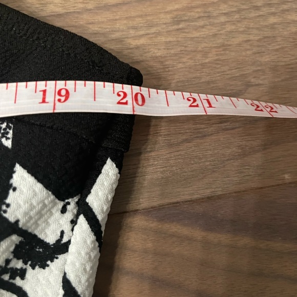 EUC Sz L Blk &White Andrea Dress - Picture 5 of 7